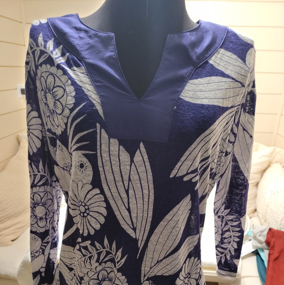 Purple and white flowered tunic